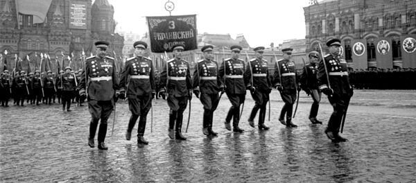 Парад Победы на Красной площади 24 июня 1945 года - Sputnik Кыргызстан