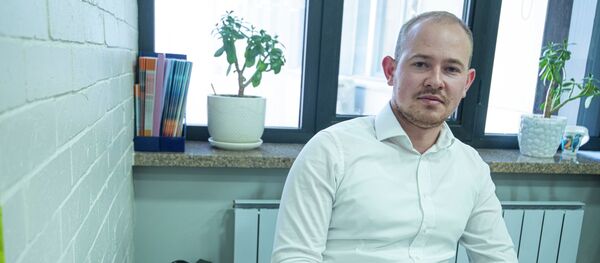 Специалист по пищевой безопасности Артем Кичигин Специалист по пищевой безопасности Артем Кичигин - Sputnik Кыргызстан