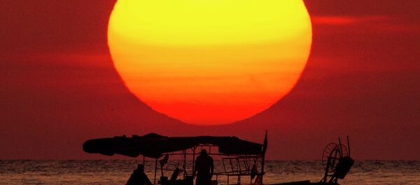 Солнце. Архивное фото - Sputnik Кыргызстан