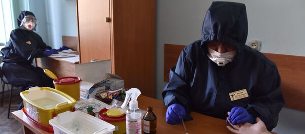 Прохождение экспресс-тестов на выявление коронавируса на Украине - Sputnik Кыргызстан