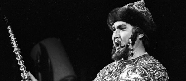 Оперный певец Булат Минжилкиев Оперный певец Булат Минжилкиев - Sputnik Кыргызстан