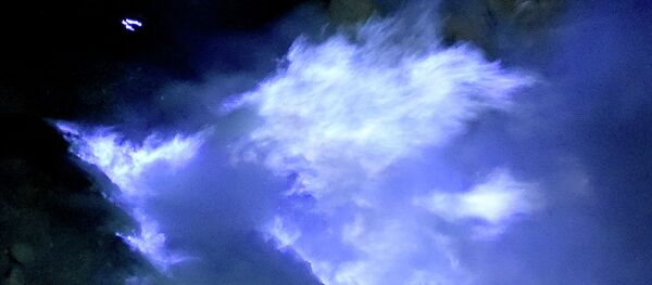 Извержение вулкана в Восточной Яве - Sputnik Кыргызстан