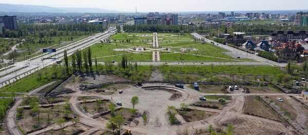 В Бишкеке во время ЧП строят большие парки — аэросъемка - Sputnik Кыргызстан