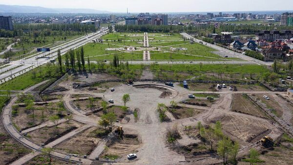 В Бишкеке во время ЧП строят большие парки — аэросъемка - Sputnik Кыргызстан