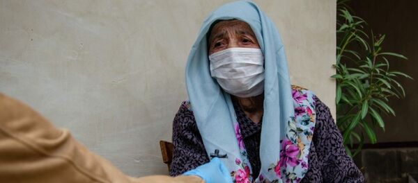 Жалал-Абад облусунун Ала-Бука районунда коронавируска кабылган 85 жаштагы кемпир айыгып чыкты - Sputnik Кыргызстан