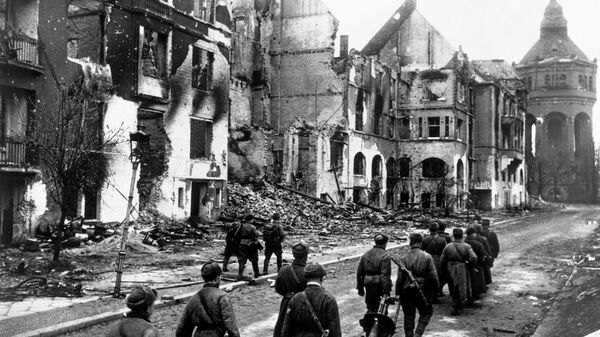 Улуу Ата Мекендик согуш жылдарынан бир көрүнүш - Sputnik Кыргызстан