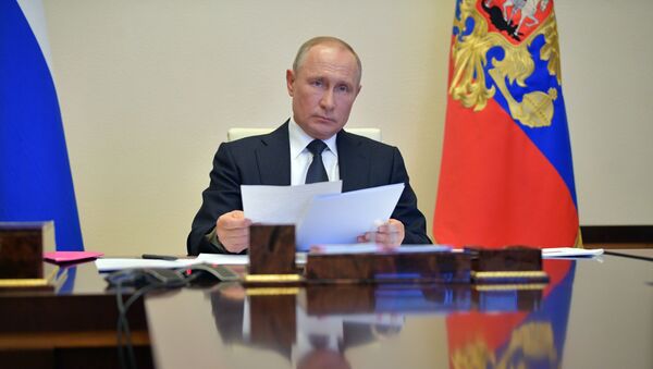 Президент РФ В. Путин провел совещание с главами регионов по борьбе с распространением коронавируса в РФ - Sputnik Кыргызстан