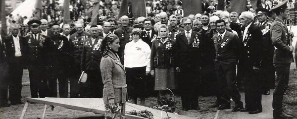 Ветеран ВОВ, пулеметчица в Панфиловском дивизионе Галина Рахимова - Sputnik Кыргызстан