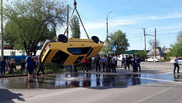 Последствия ДТП на пересечении улиц Калинина и Салиевой в Бишкеке - Sputnik Кыргызстан