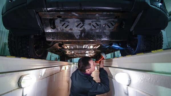 Пункт технического осмотра автомобиля. Архивное фото - Sputnik Кыргызстан