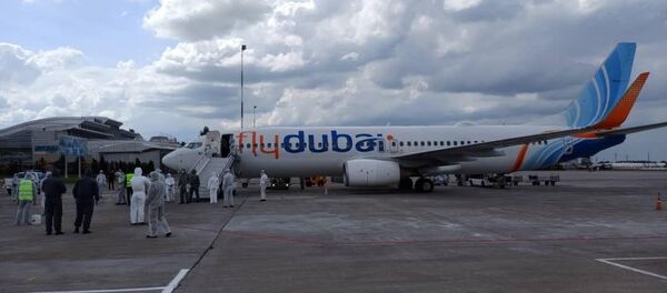 Из Объединенных Арабских Эмиратов на родину вернулись 180 кыргызстанцев - Sputnik Кыргызстан