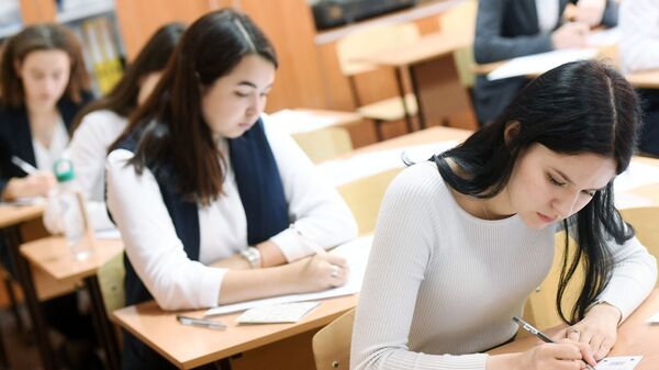 Мектеп окуучулары. Архив - Sputnik Кыргызстан