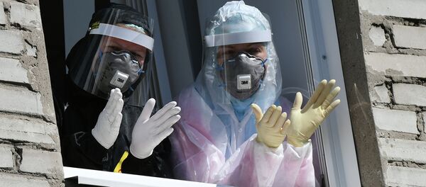 Концерт для медиков инфекционного госпиталя ФСНКЦ ФМБА России в Красноярске - Sputnik Кыргызстан