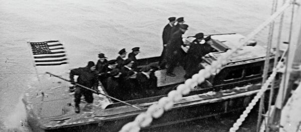 Моряки ВМФ США осмотривают корабли Черноморского флота. - Sputnik Кыргызстан