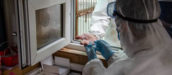 Санитарно-контрольный пункт кыргызско-узбекской границы в Кызыл-Кие Санитарно-контрольный пункт кыргызско-узбекской границы в Кызыл-Кие - Sputnik Кыргызстан