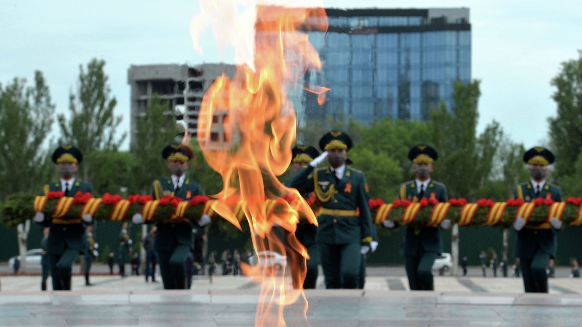 Митинг-реквием в честь дня Победы в Бишкеке. Архивное фото - Sputnik Кыргызстан, 1920, 01.05.2022