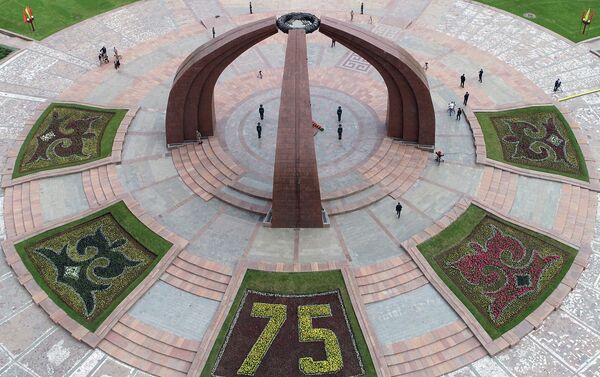 Жеңиш аянтында митинг-реквием өттү - Sputnik Кыргызстан