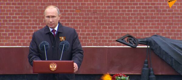 LIVE_СПУТНИК: Владимир Путин участвует в торжественных мероприятиях в День Победы - Sputnik Кыргызстан