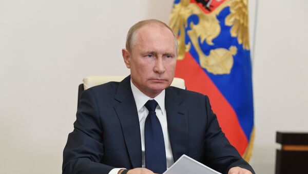 Россия президенти Владимир Путин COVID-19га каршы күрөшүү боюнча жыйын учурунда - Sputnik Кыргызстан