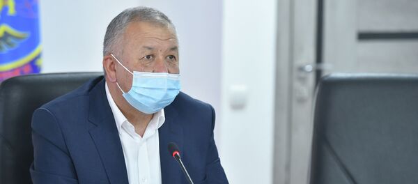 Первый вице-премьер-министр Кыргызской Республики Кубатбек Боронов на заседание Республиканского оперативного штаба  - Sputnik Кыргызстан
