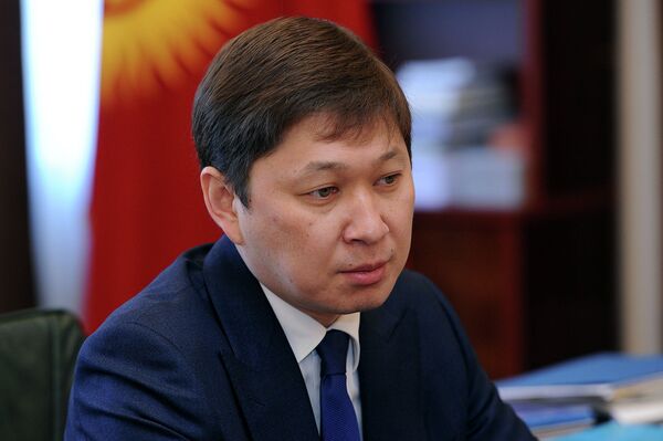 Бывший премьер-министр Сапар Исаков - Sputnik Кыргызстан