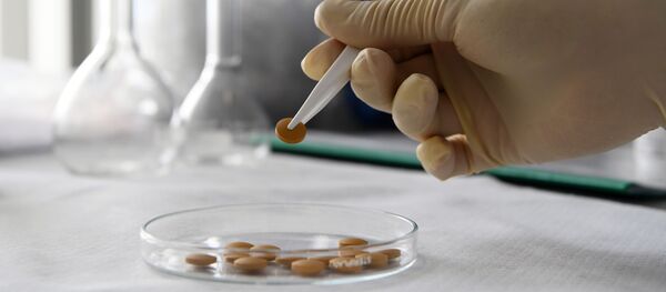 Производство препарата для лечения COVID-19 Фавипиравир  - Sputnik Кыргызстан