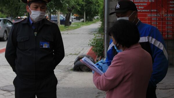 Факты несоблюдения санитарно-карантинных мер в Бишкеке - Sputnik Кыргызстан
