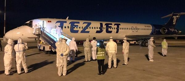 Россиянын Санкт-Петербург шаарынан кыргызстандыктар алып келинди Россиянын Санкт-Петербург шаарынан кыргызстандыктар алып келинди - Sputnik Кыргызстан