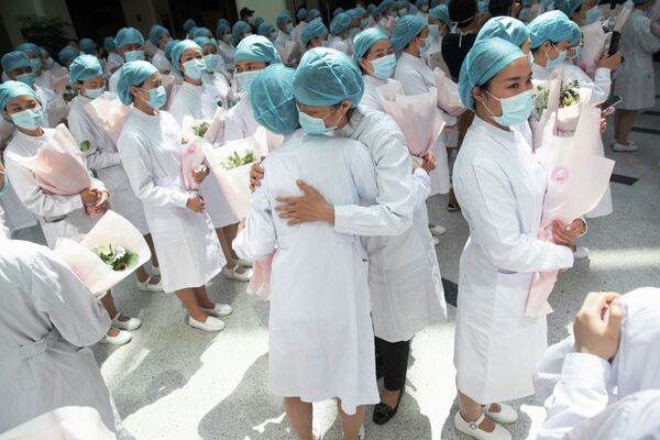Празднование Международного дня медицинской сестры в Ухане - Sputnik Кыргызстан