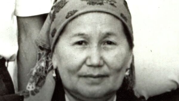 Какой была мать Жээнбекова — аппарат президента опубликовал доброе видео - Sputnik Кыргызстан