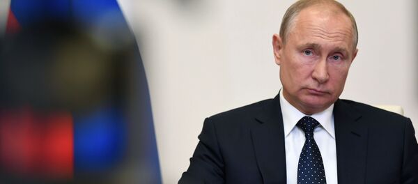 Президент РФ Владимир Путин принимает участие в заседании Высшего Евразийского экономического совета (ВЕЭС) с лидерами стран Евразийского экономического союза в режиме видеоконференции. Президент РФ Владимир Путин принимает участие в заседании Высшего Евразийского экономического совета (ВЕЭС) с лидерами стран Евразийского экономического союза в режиме видеоконференции. - Sputnik Кыргызстан