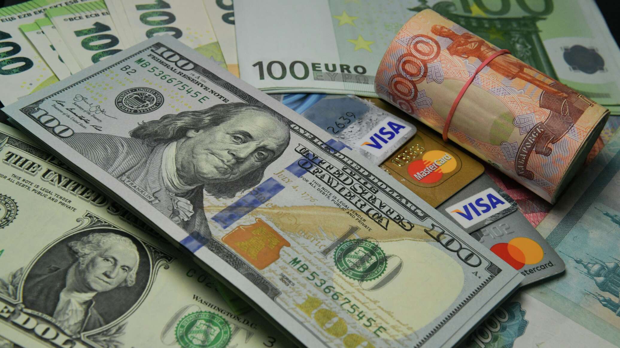 Купить наличную валюту в банках. Доллары в рубли. Доллар и евро. Доллар евро рубль. Доллар (валюта).