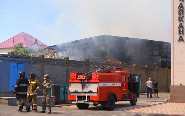 Пожар в кафе на пересечении улиц Садырбаева и Масалиева - Sputnik Кыргызстан