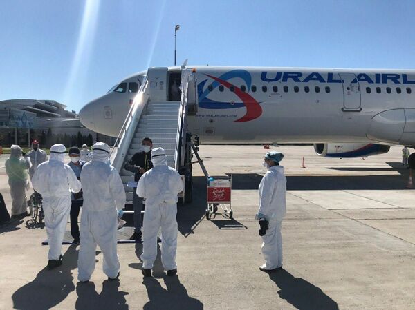 Кош бойлуу, операция болгон 22 кыргызстандык Екатеринбургдан алып келинди - Sputnik Кыргызстан