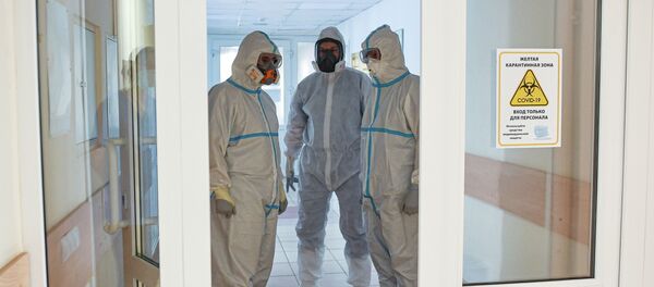 Врачи в клинической больнице. архивное фото Врачи в клинической больнице. архивное фото - Sputnik Кыргызстан