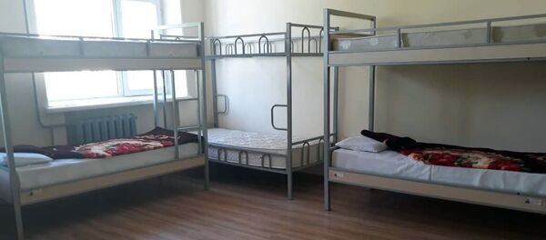 Обсервация прибывших из Соль-Илецка в Таласской области Обсервация прибывших из Соль-Илецка в Таласской области - Sputnik Кыргызстан