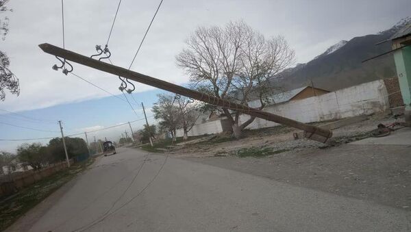 Последствия шквалистого ветра в двух районах Нарынской области - Sputnik Кыргызстан
