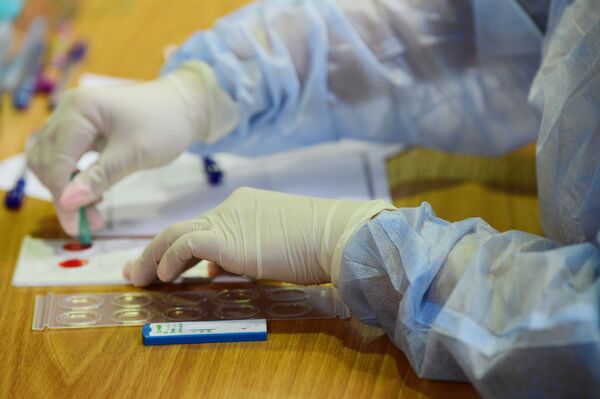 COVID-19 жуктурган кыргызстандыктардын негизги катасы эмнеде. Эпидемиологдун маеги COVID-19 жуктурган кыргызстандыктардын негизги катасы эмнеде. Эпидемиологдун маеги - Sputnik Кыргызстан