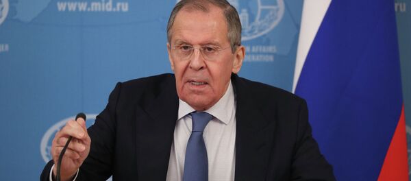 Министр иностранных дел РФ Сергей Лавров принимает участие в видеоконференции. Архивное фото - Sputnik Кыргызстан