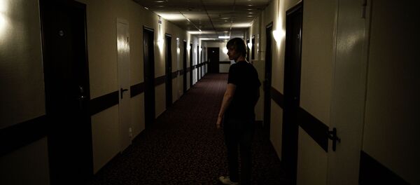 Киши обсервациянын коридорунда бара жатат. Архив - Sputnik Кыргызстан