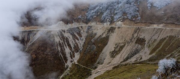 Горная дорога. Архивное фото - Sputnik Кыргызстан