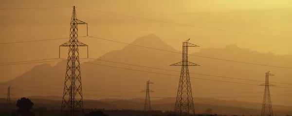 Линия электропередач в Тунисе Линия электропередач в Тунисе - Sputnik Кыргызстан