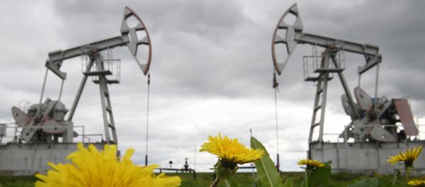 Нефть казуучу станция. Архив - Sputnik Кыргызстан