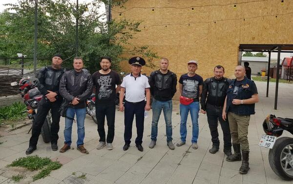 Правоохранители встретились с представителями Сообщества мотоциклистов Кыргызстана. - Sputnik Кыргызстан