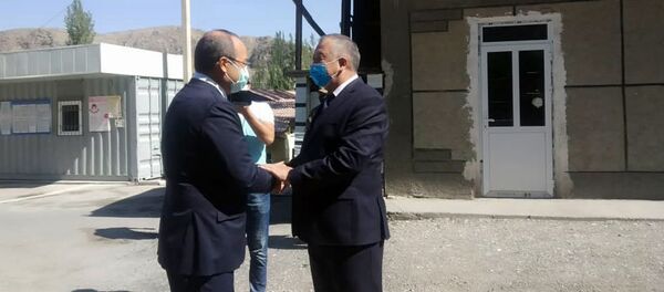 Встреча вице-премьер-министра КР Кубатбека Боронова  с премьер-министром РУз Абдуллой Ариповым - Sputnik Кыргызстан