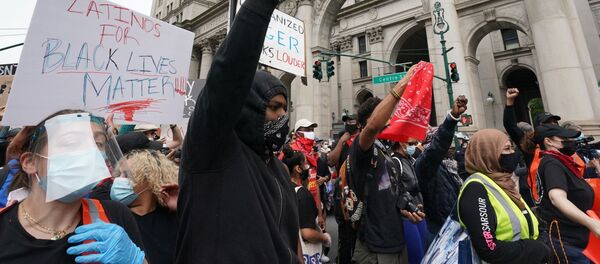 Нью-Йорктогу нааразылык акциясынын катышуучулары - Sputnik Кыргызстан