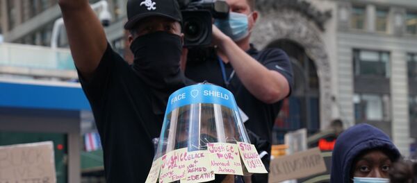 Протестующие в Нью-Йорке - Sputnik Кыргызстан