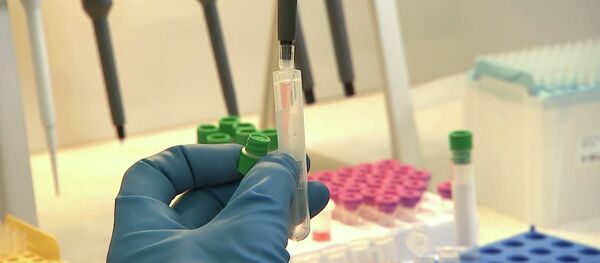 Минобороны РФ объявило о начале испытания вакцины от COVID на людях - Sputnik Кыргызстан