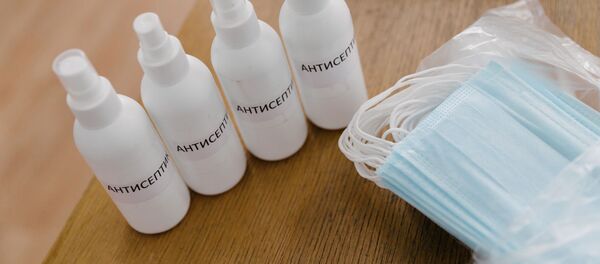 Антисептик жана медициналык бет каптар. Архив - Sputnik Кыргызстан