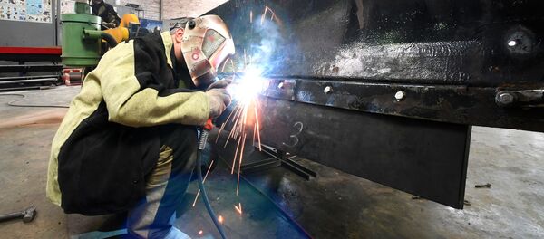 Подготовка техники коммунальных служб Москвы к летнему сезону - Sputnik Кыргызстан